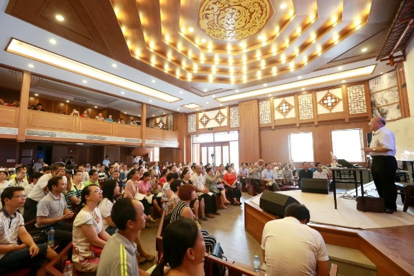 开展养生知识讲座，传承中医智慧，提升全民健康